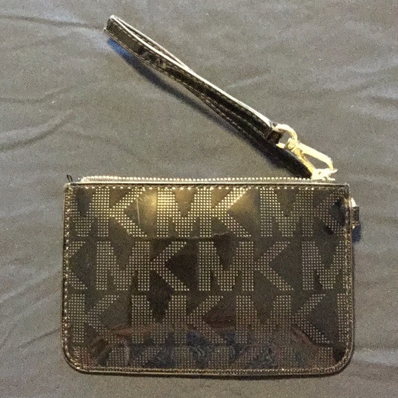 Michael Kors Handbags - Michael Kors Black Patent Leather Wristlet